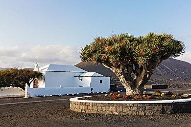 国产恐怖民俗悬疑AVG《山：临界幸存者》 即将正式上线Steam